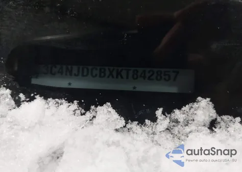 2019 Jeep Compass High Altitude 4X4 z USA, uszkodzony, nr VIN 3C4NJDCBXKT842857